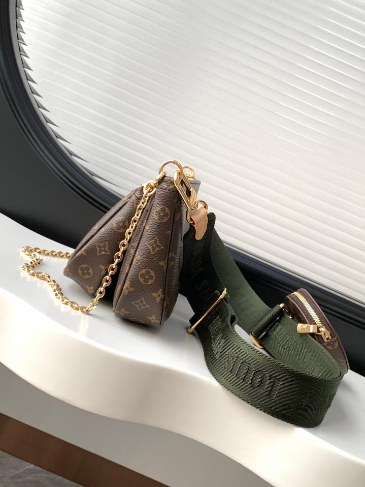 Louis Vuitton Multi Pochette in Tela Monogram