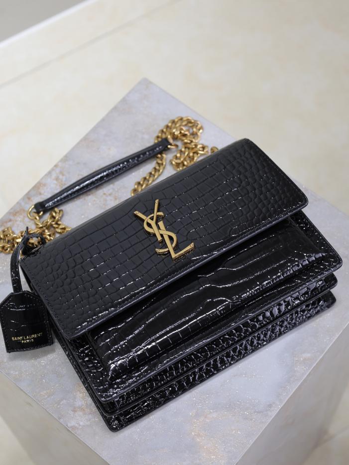 SAINT LAURENT motivo coccodrillo nero con fibbia dorata·sunset 22 cm tramonto