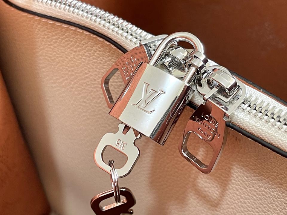 Louis Vuitton  secchiello Vert LagonMuria