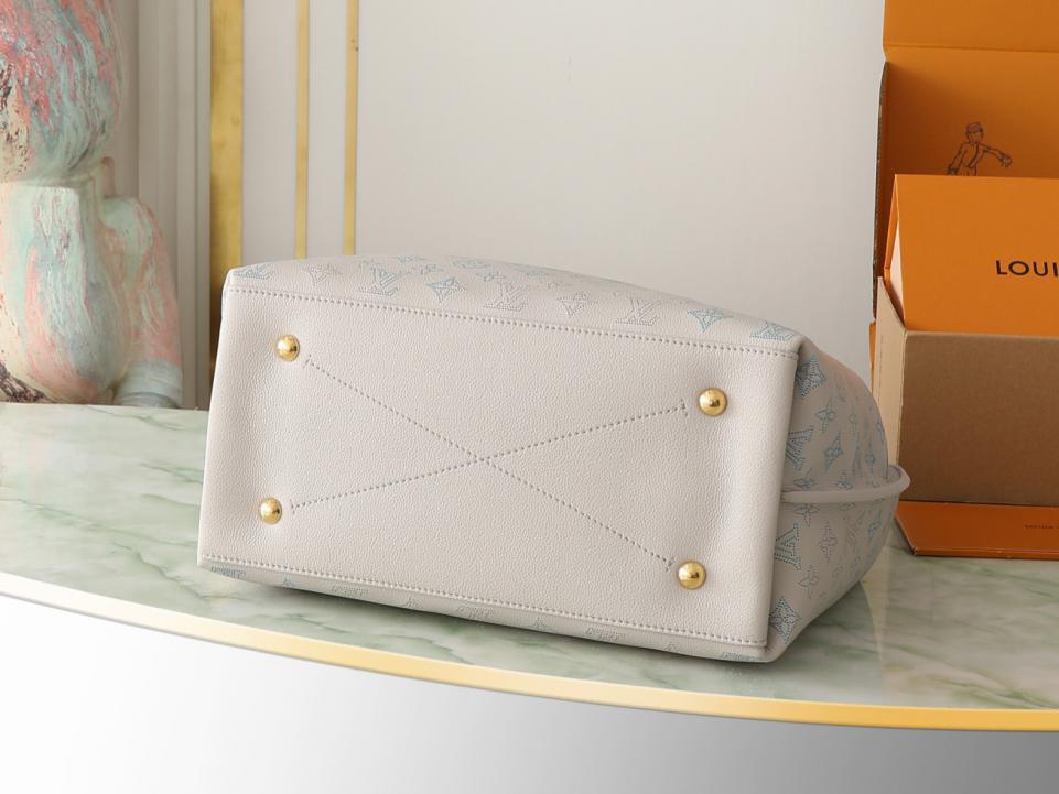Louis Vuitton  Moonlight Lady