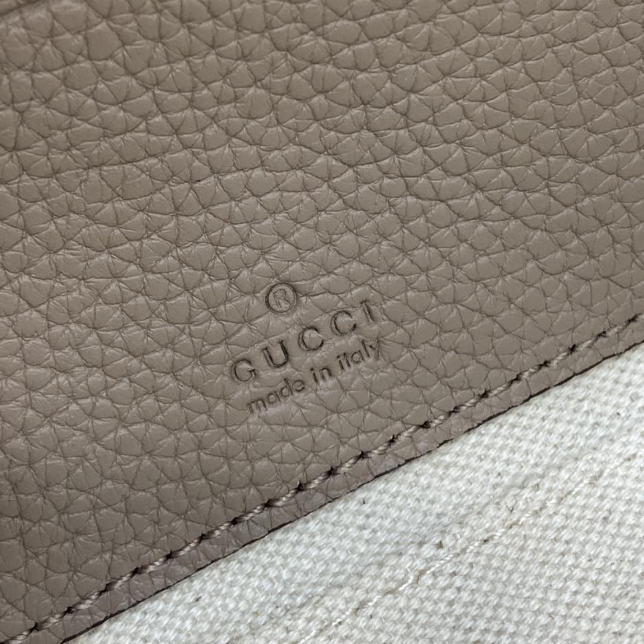 Gucci  Emblem