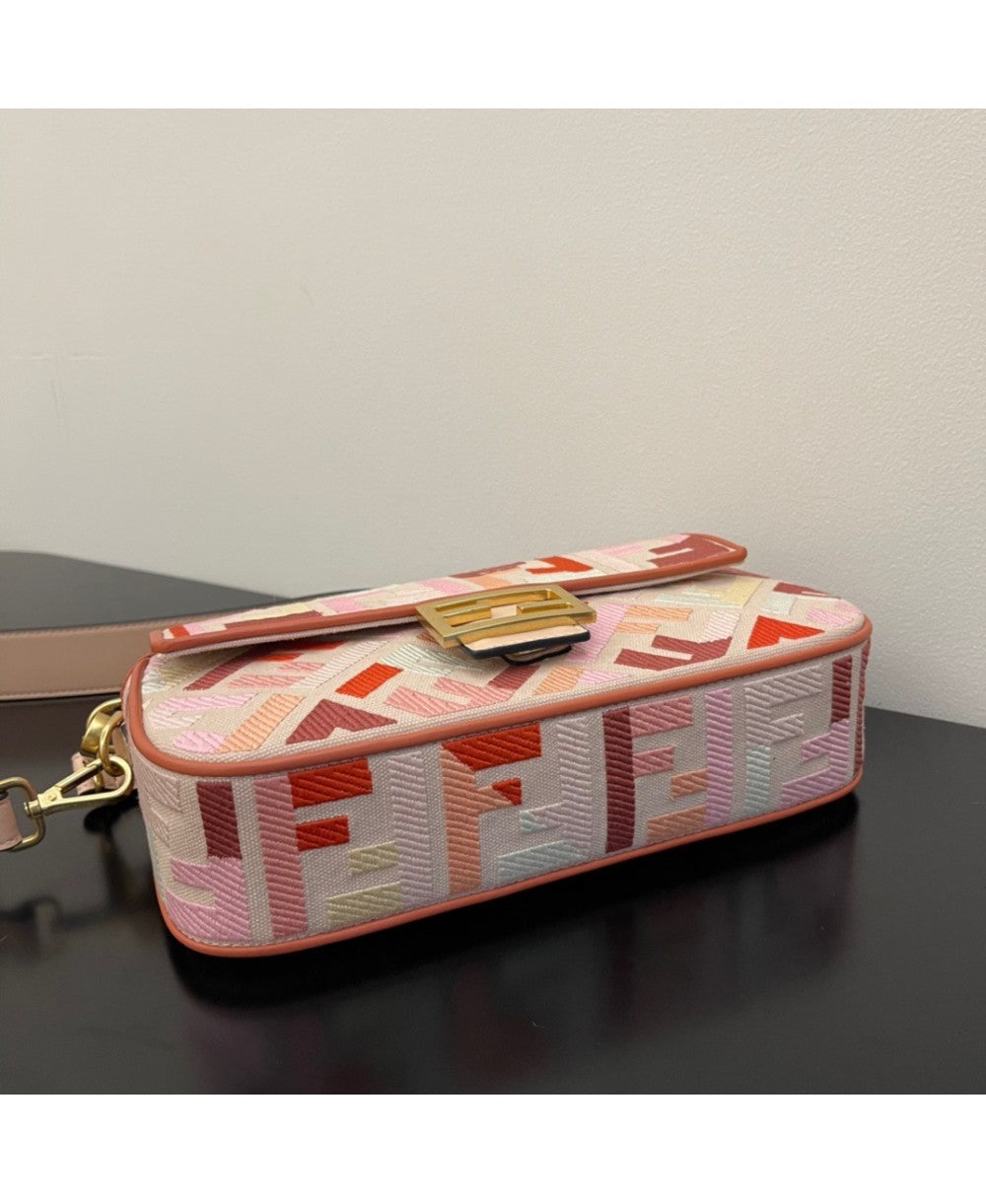 Baguette FENDI